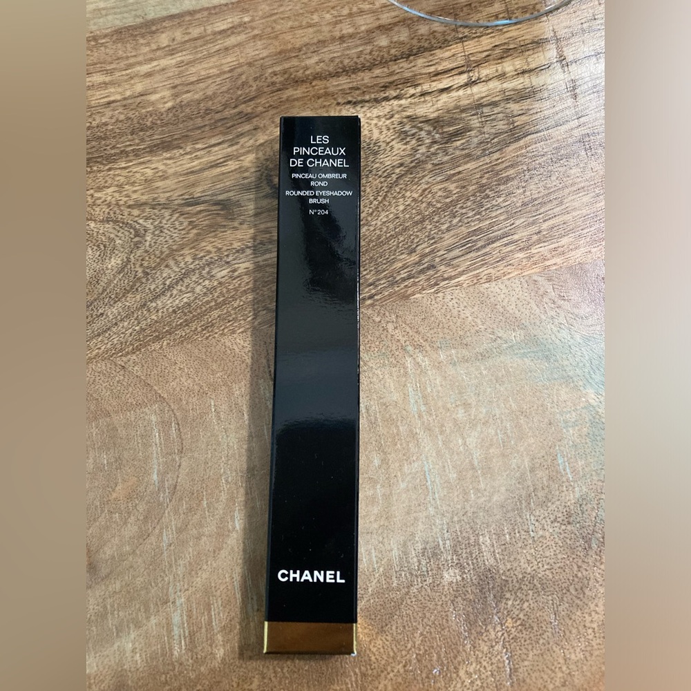Chanel Eyeshadow Brush 204 New